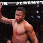 Mairon Santos leva susto e faz luta apertada, mas vence em estreia no UFC 313