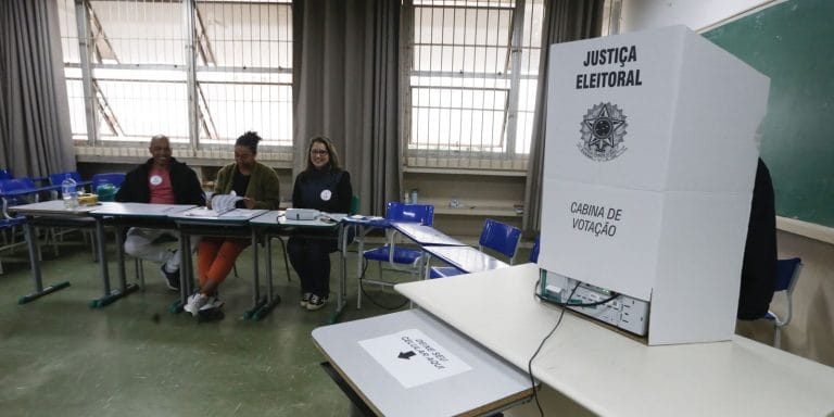 Prazo para regularizar título de eleitor termina hoje