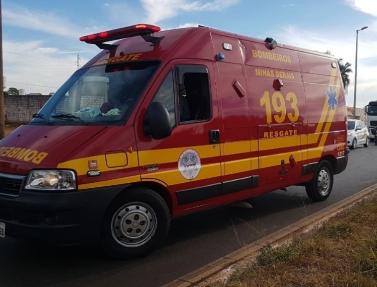 Homem agride a esposa e incendeia a própria casa em Uberlândia