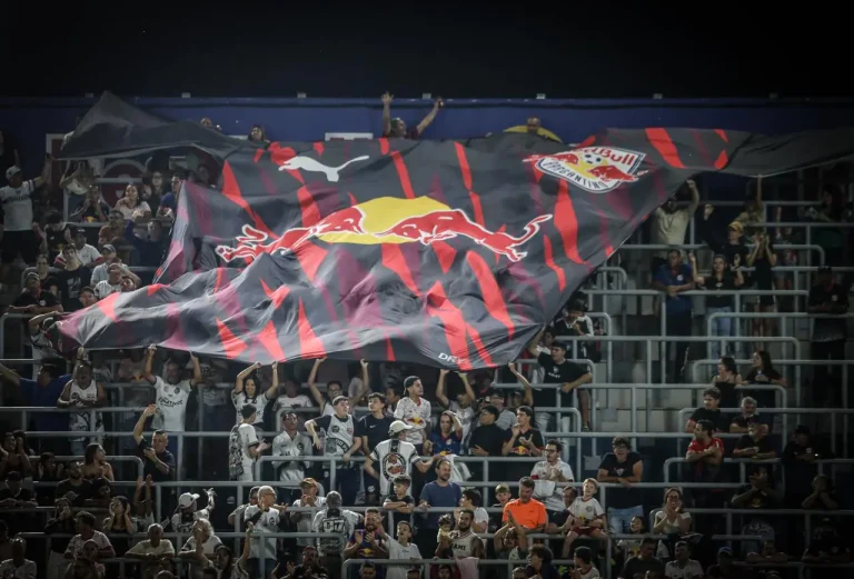Veja as imagens de Bragantino x Remo pelo Brasileirão