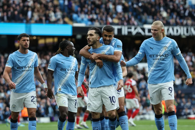 City derrota Arsenal com gol de Haaland e encurta distância na liderança do Inglês