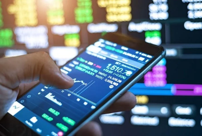 Agro em queda: Ibovespa atinge 177 mil pontos sob pressão global