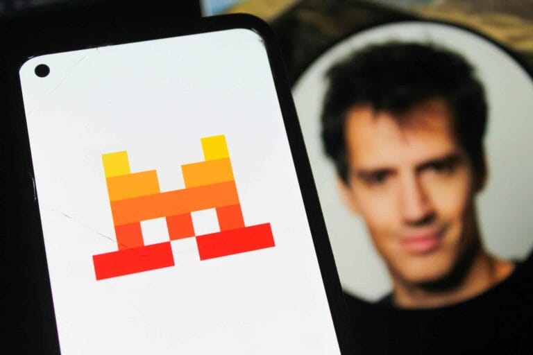 Alerta sobre IA: CEO de rival da OpenAI critica Europa