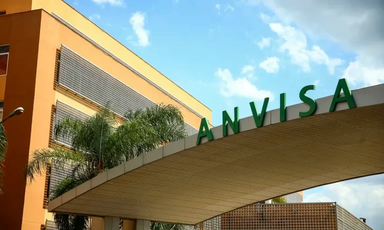Anvisa decide recolher produtos da Microdose Life