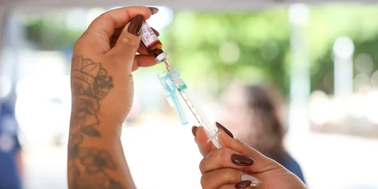 Atrações e cuidados em viagem ao Brasil com alta de Síndrome Respiratória