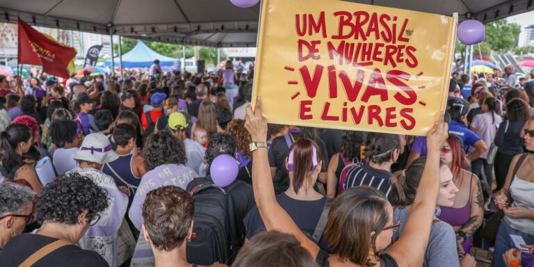 Atualização: Órfãos de vítimas de feminicídio têm direito a pensão INSS