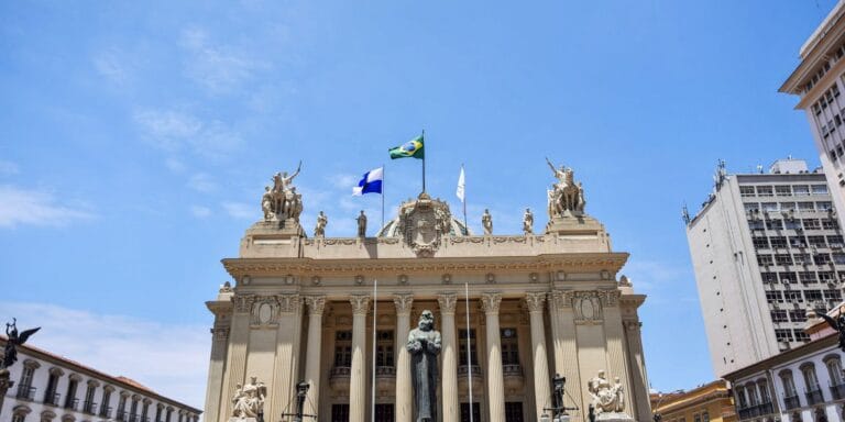 Atualização: RJ propõe banheiros neutros para pessoas trans