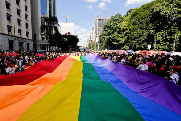 Brasil perde R$ 94,4 bilhões por ano com barreiras ao mercado LGBT+