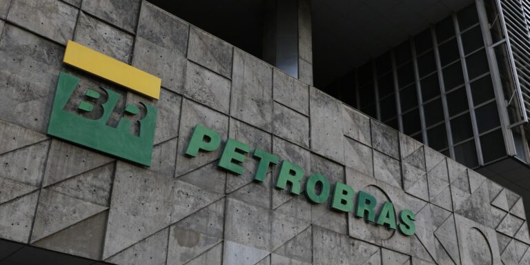 Desconto no diesel confirmado pela Petrobras a partir de segunda-feira