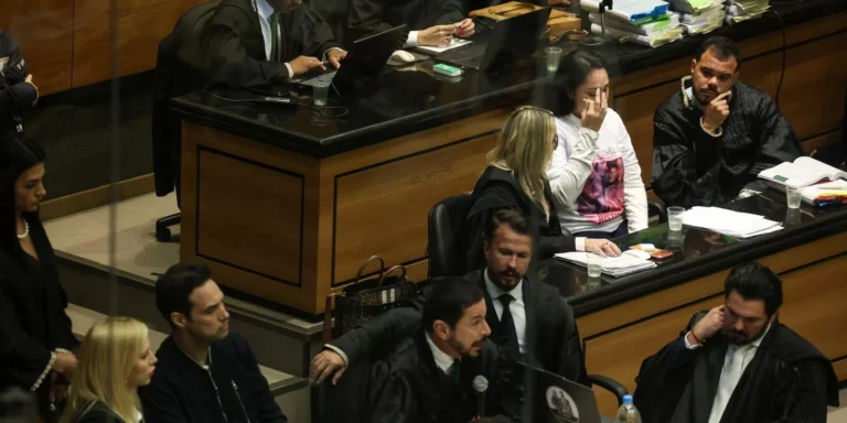 Descubra as Atrações de Turismo em Caso Henry e a Investigação