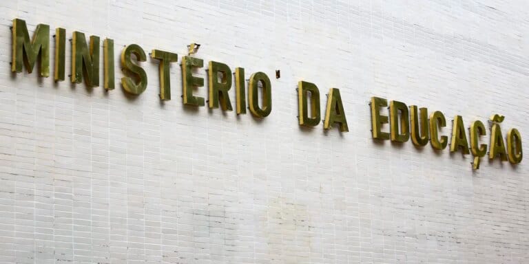 Desempenho de professores a distância: dicas para melhorar a formação