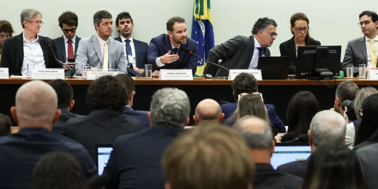 Dicas de turismo: Durigan se opõe a compensação na escala 6x1