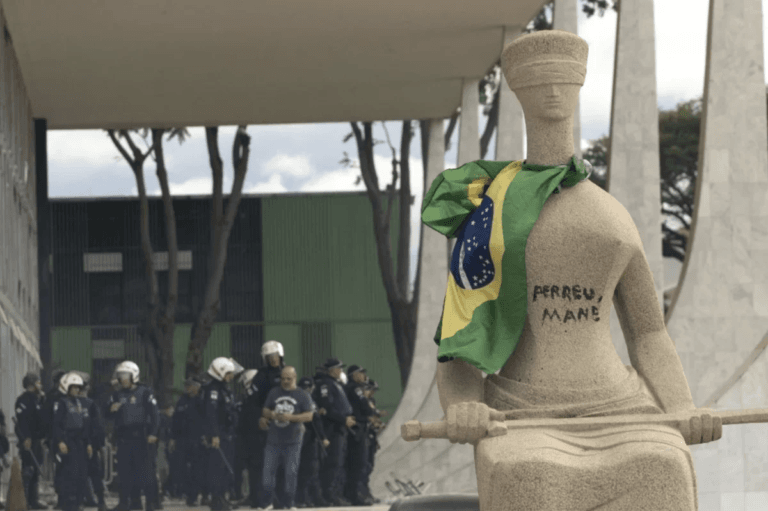 Dosimetria: ‘Débora do batom’ solicita redução de pena novamente