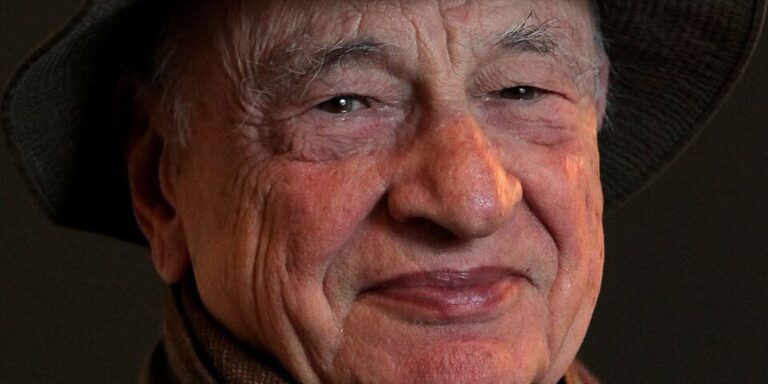 Edgar Morin, filósofo francês, morre hoje aos 104 anos