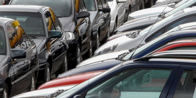 Financiamento de carros e motos cresce 11,8% em abril 2023
