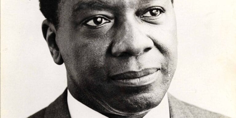 Fliaraxá agora destaca literatura com Milton Santos no centro