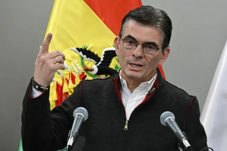Governo da Bolívia se reformará para conter protestos