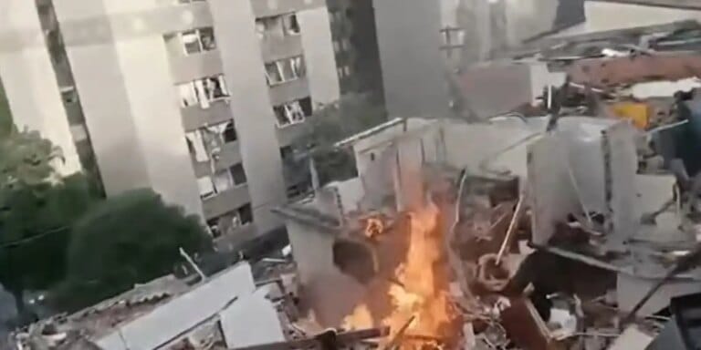 Homem morre agora em explosão no Jaguaré, zona oeste de SP