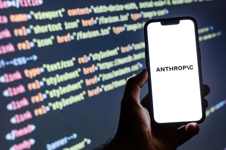 IA da Anthropic combate crimes financeiros em nova parceria