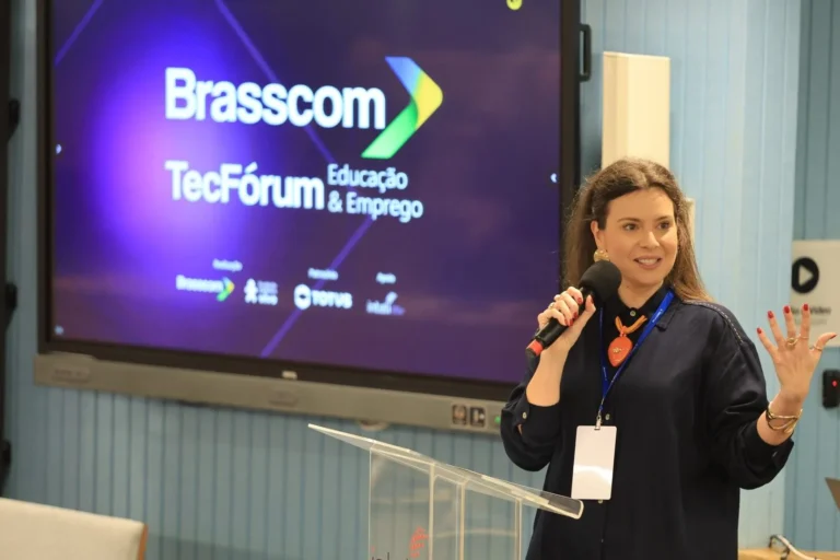 IA é vista como aliada por 58% dos jovens no setor de tecnologia
