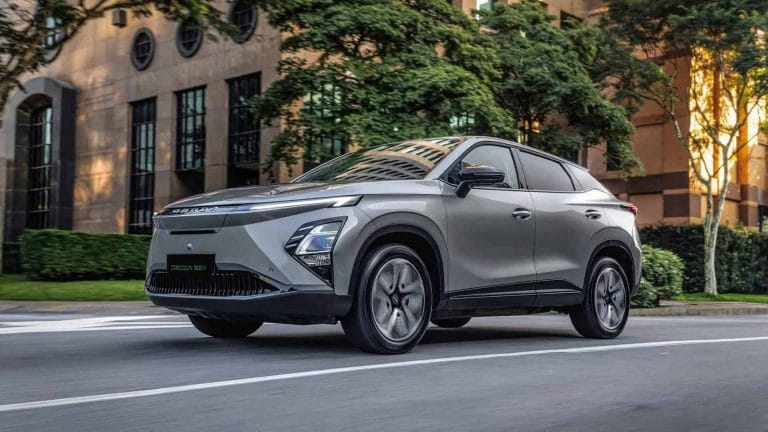 Inovação da montadora chinesa: mistura de Toyota com Tesla