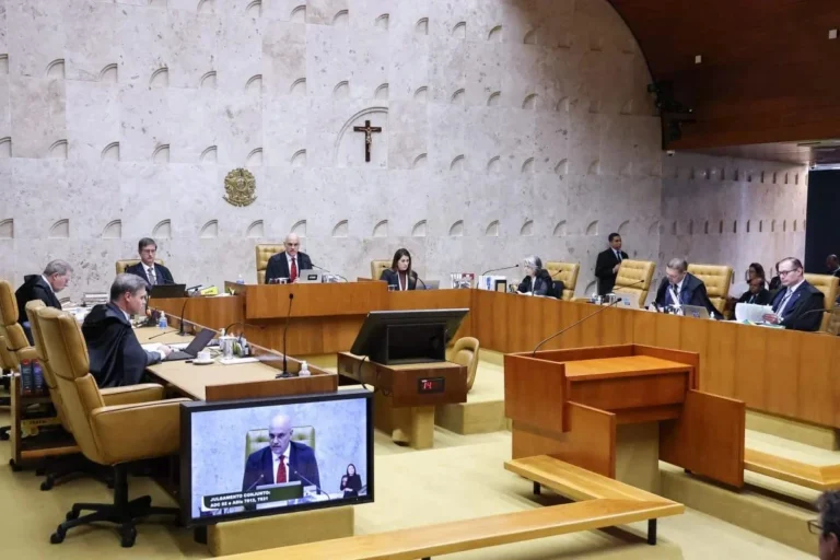 Lei que permite pais a impedir aulas sobre gênero tem 2 votos contrários no STF