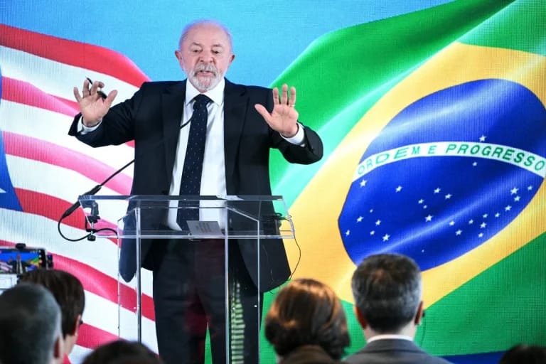 Lula comenta reunião na Casa Branca e silêncio de Trump sobre Pix