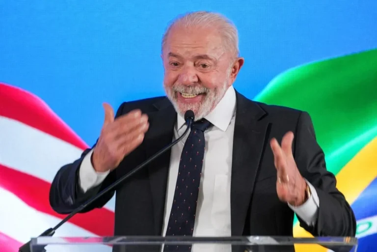 Lula entrega lista de autoridades com vistos suspensos a Trump