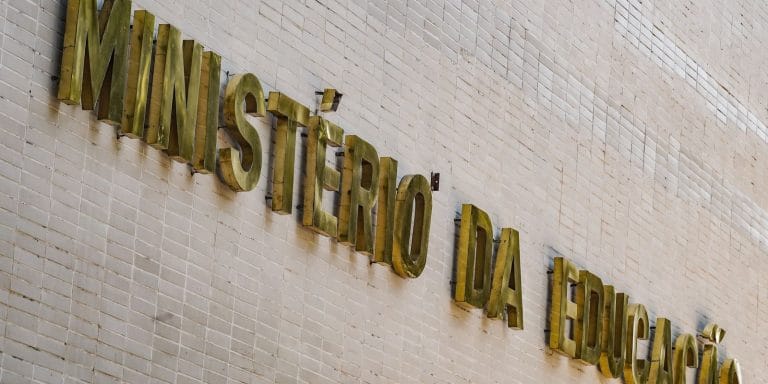 MEC confirma envio de especialistas ao Acre após ataque em escola