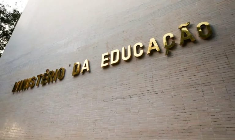 MEC enviará equipe ao Acre após ataque em escola