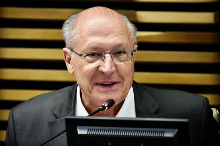 Mandato para ministros do STF é defendido por Alckmin