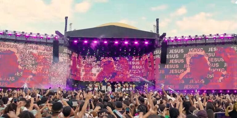 Marcha para Jesus reúne milhares de fiéis no Rio hoje