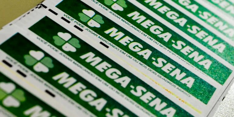 Mega-Sena acumula e prêmio de R$ 60 milhões atrai turistas