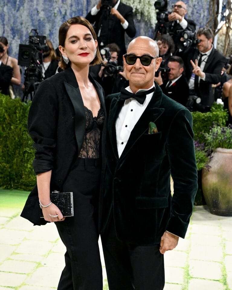 Moda e Estilo: Stanley Tucci e Felicity Blunt em Casamento Fashion