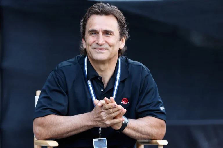Morte de Alex Zanardi, ex-piloto de F1, choca o mundo do esporte