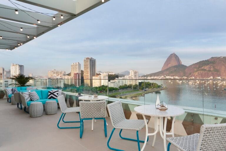 Noite de Dia dos Namorados no rooftop do Yoo2 com vista fashion