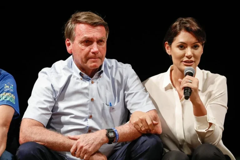 Pesquisa Datafolha avalia Michelle Bolsonaro para eleição presidencial