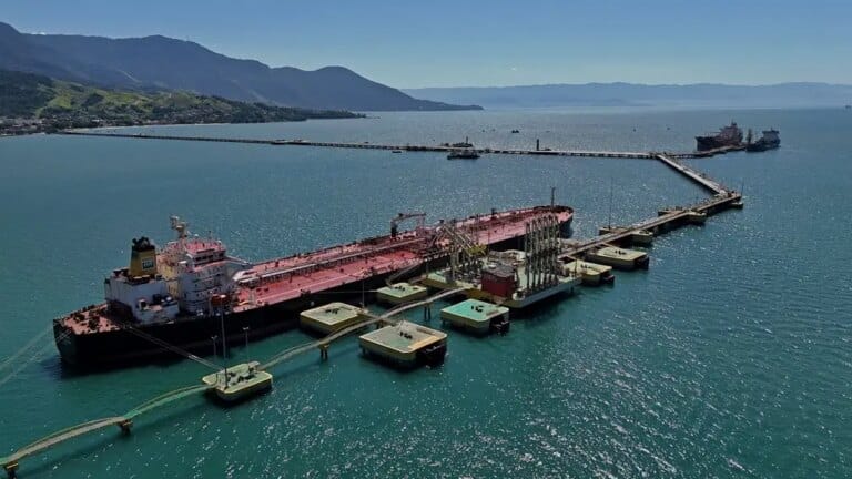 Petróleo deve ser motor do PIB em 2023 sem super agro