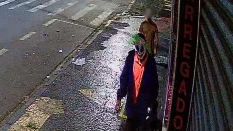 Polícia Civil identifica comparsa de criminoso que usava máscara de palhaço em furto a lanchonete em Uberlândia