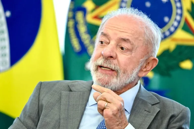 Popularidade de Lula no Datafolha a 5 meses da eleição