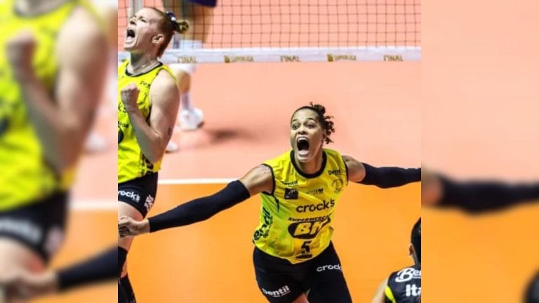 Praia Clube conquista tricampeonato da Superliga ao vencer Minas por 3 sets a 0 em São Paulo