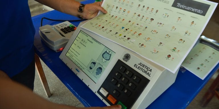 Prazo para regularizar título de eleitor termina hoje