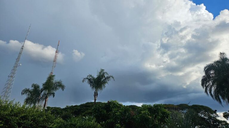 Previsão do Tempo: Possibilidade de Chuva em Uberlândia Neste Sábado (30)