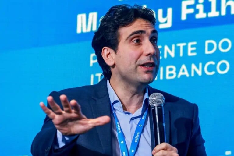 Selic restritiva e IPCA pressionado: economia resiliente, diz Galípolo