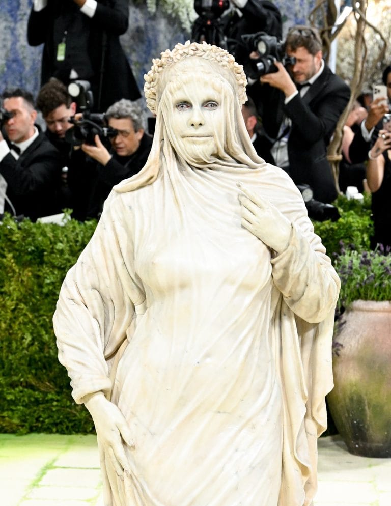 Tendência Met Gala: Heidi Klum e seu look ousado para Anna Wintour