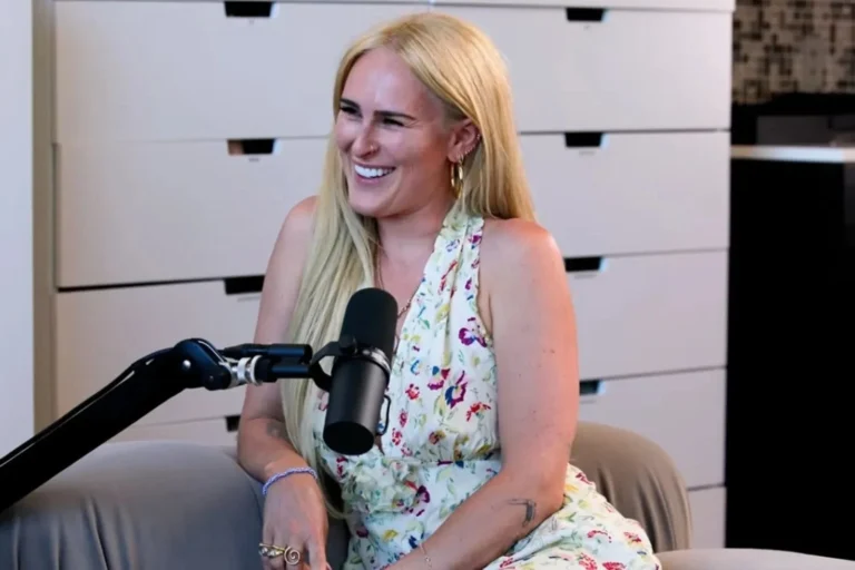 Tendência de Estilo: Rumer Willis Fala Sobre Autoestima e Amor