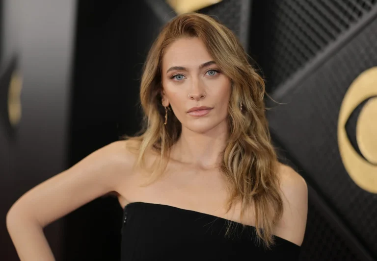 Tendência de estilo: Paris Jackson fala sobre superação e moda