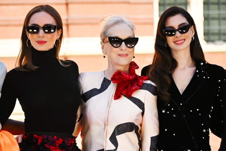 Tendência de moda: Atrizes de 'O Diabo Veste Prada 2' falam sobre filme
