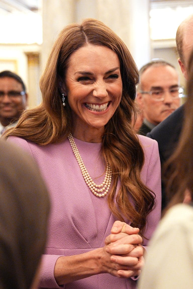 Tendência de moda: Kate Middleton retoma agenda na Itália