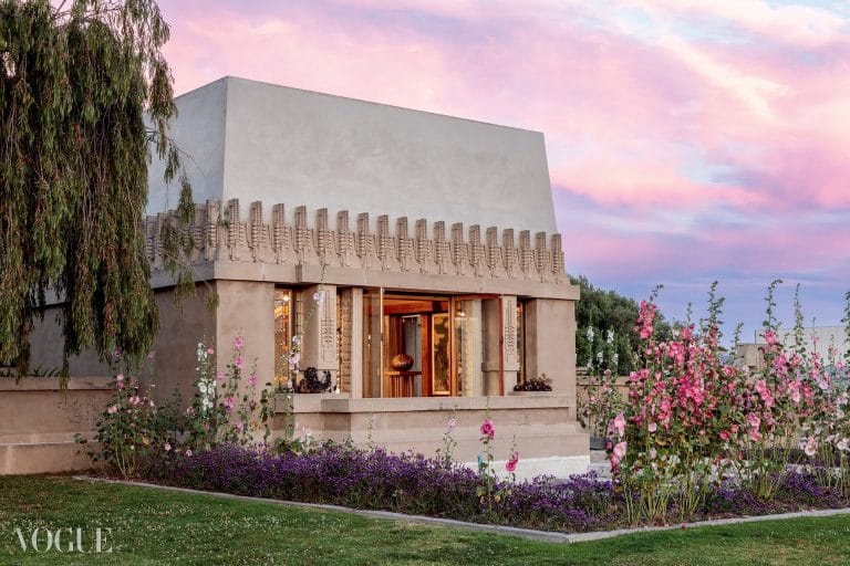 Tendência de moda: casa icônica onde Zendaya posou para a Vogue